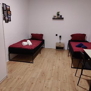 Camera economica con letto king size